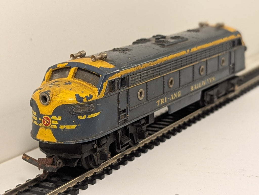 Tri-ang Railways R159 Double-Ended Diesel Locomotive OO Gauge - Needs Attention