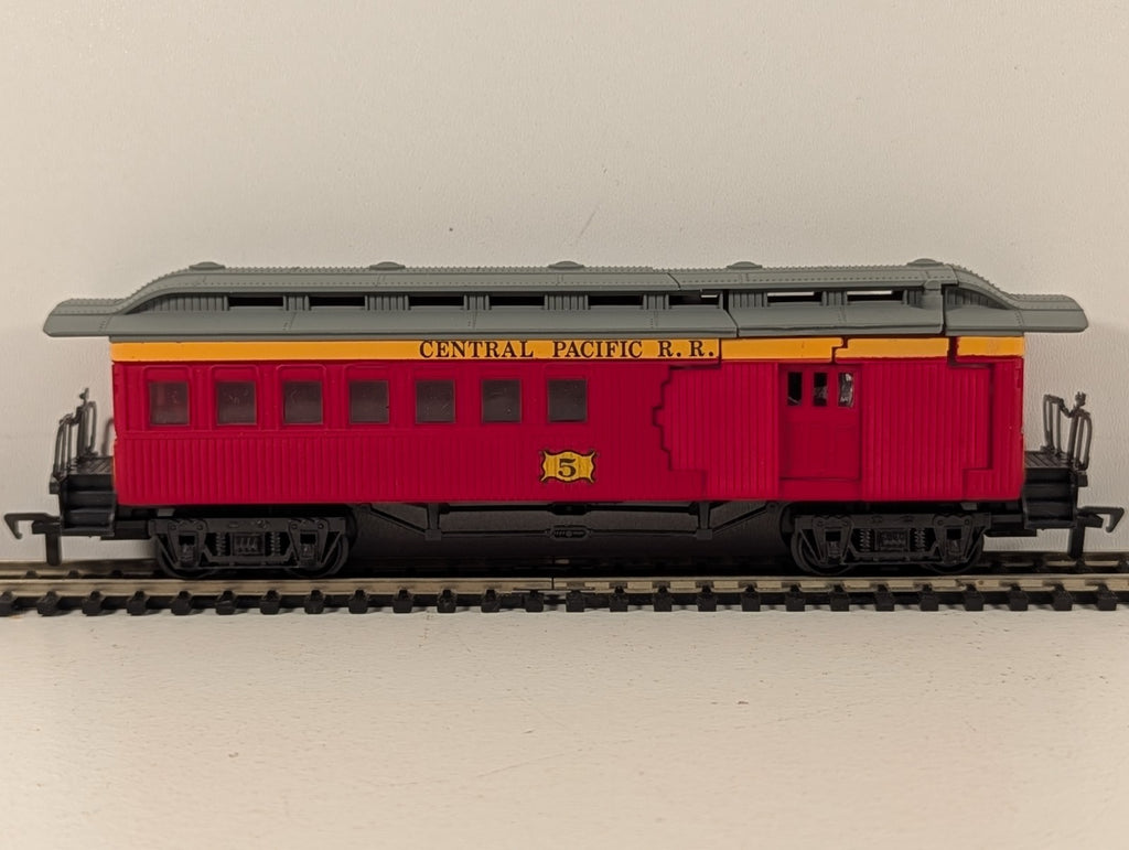 Airfix Railway System 54051-5 “Wild West Adventure Exploding Car”