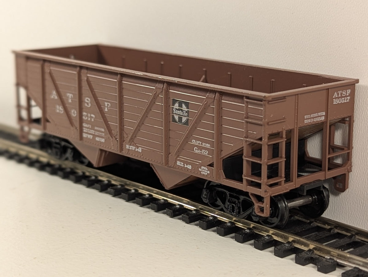Athearn HO Gauge Santa Fe 34ft Twin Bay Hopper 180517