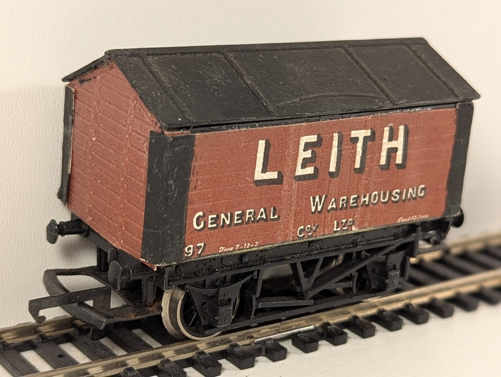 Tri-ang 10-Ton Covered Salt Wagon – “Leith General Warehousing” Red Livery – OO