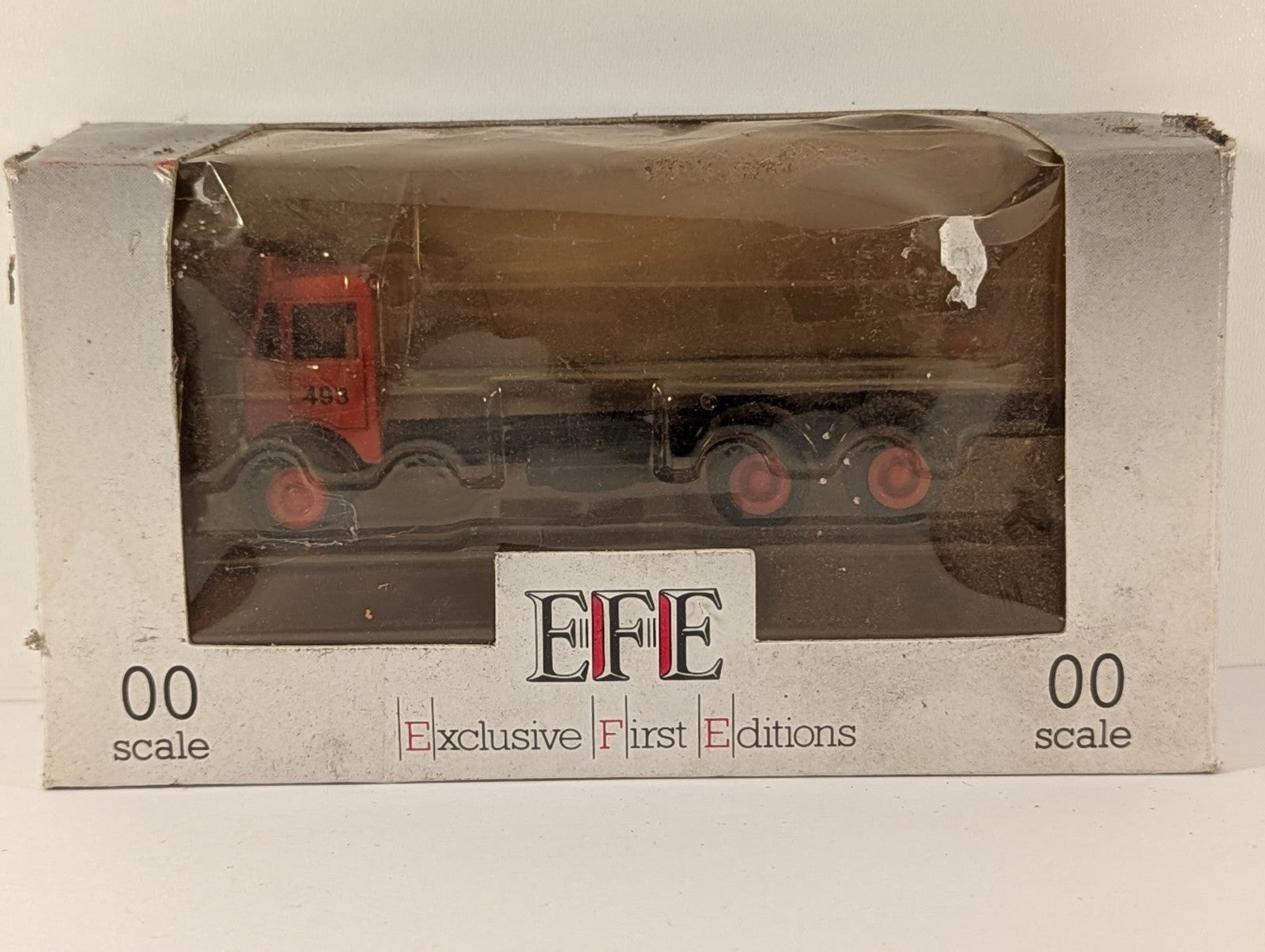 EFE AEC Mammoth Major 6-Wheel Flatbed – Wimpey Livery – 1:76 Scale