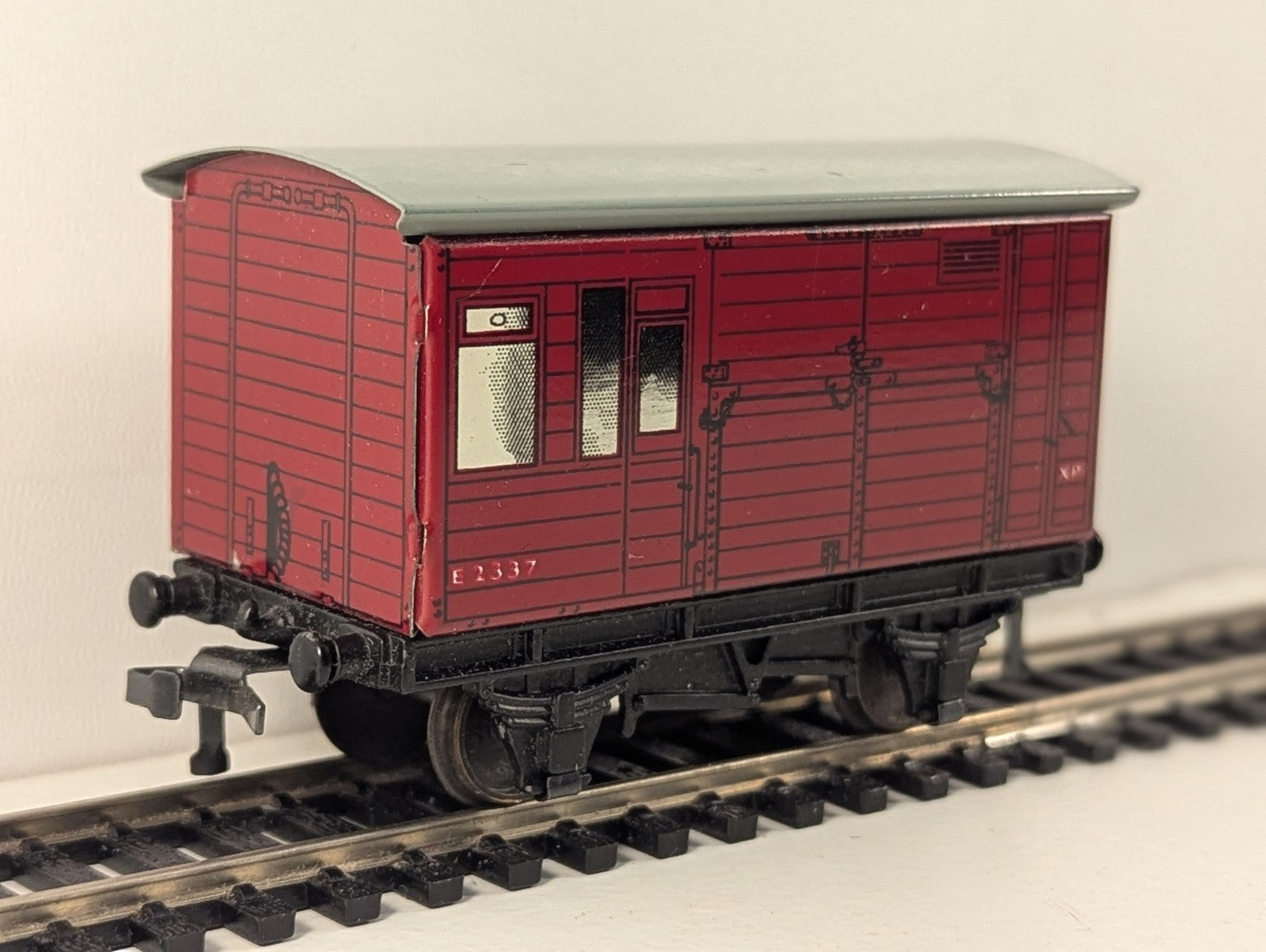 Hornby Dublo 32060 OO Gauge D1 Horse Box - Wrong Box