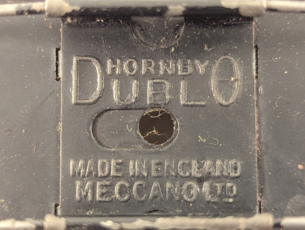 Hornby Dublo 4183 LMS Tinplate Coach OO Gauge
