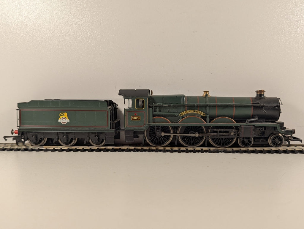 Hornby R2455 Castle Class 'Pendennis Castle' Steam Locomotive 4079