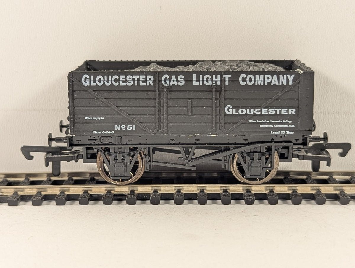 Dapol OO Gauge Gloucester Gas Light Company 7 Plank Wagon Goods Wagon 51