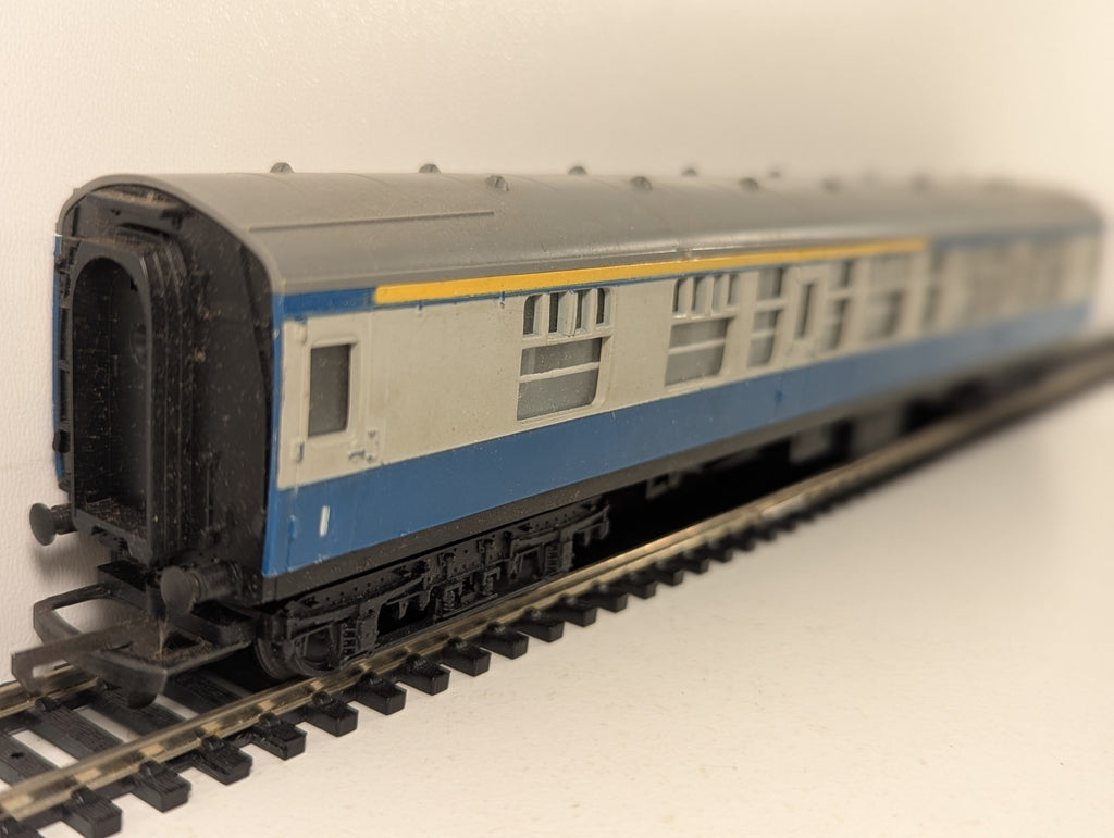 Tri-ang OO Gauge BR Blue & Grey Composite Coach
