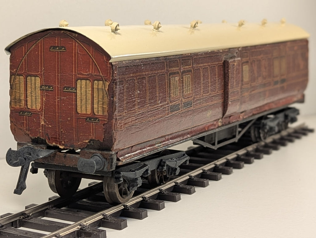 Kit Built O Gauge Luggage Coach NEK 106