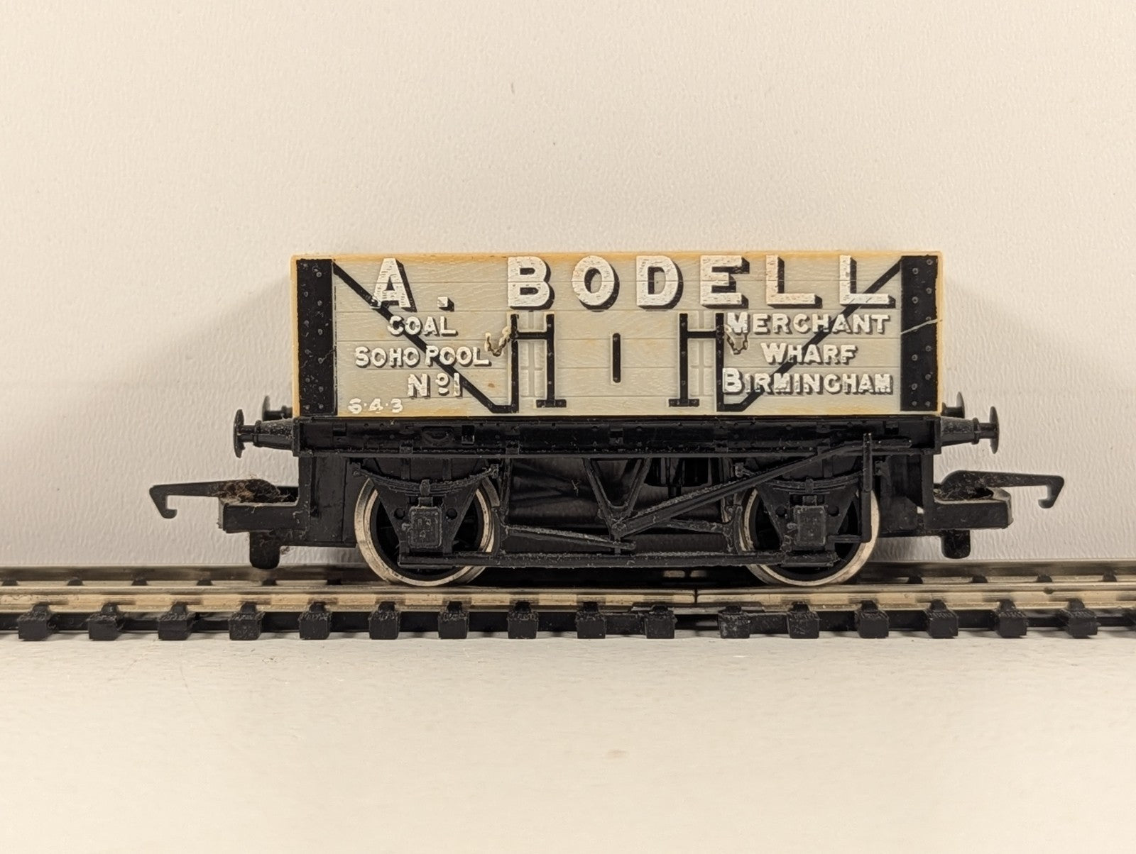 Hornby R012 OO Gauge A. Bodell W.H. Smith Special Edition 5 Plank Wagon