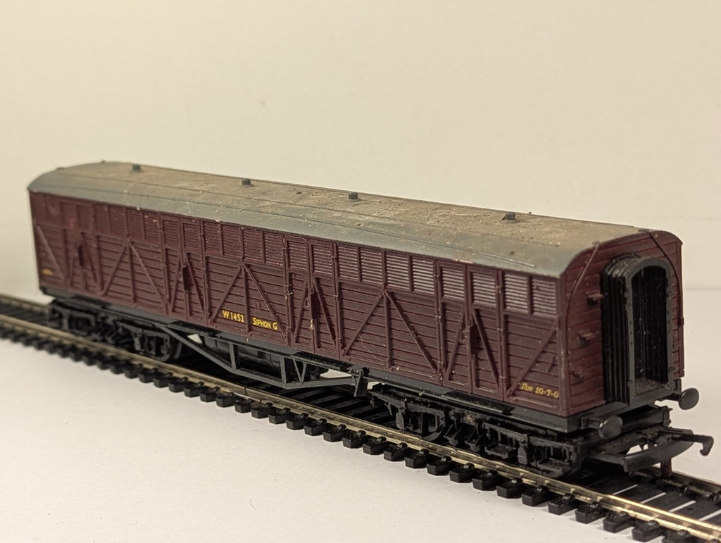 Mainline Railways OO Gauge Siphon G Bogie Van W1452 BR Maroon