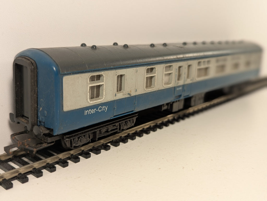Lima OO Gauge BR InterCity Mk2 Brake Corridor Coach