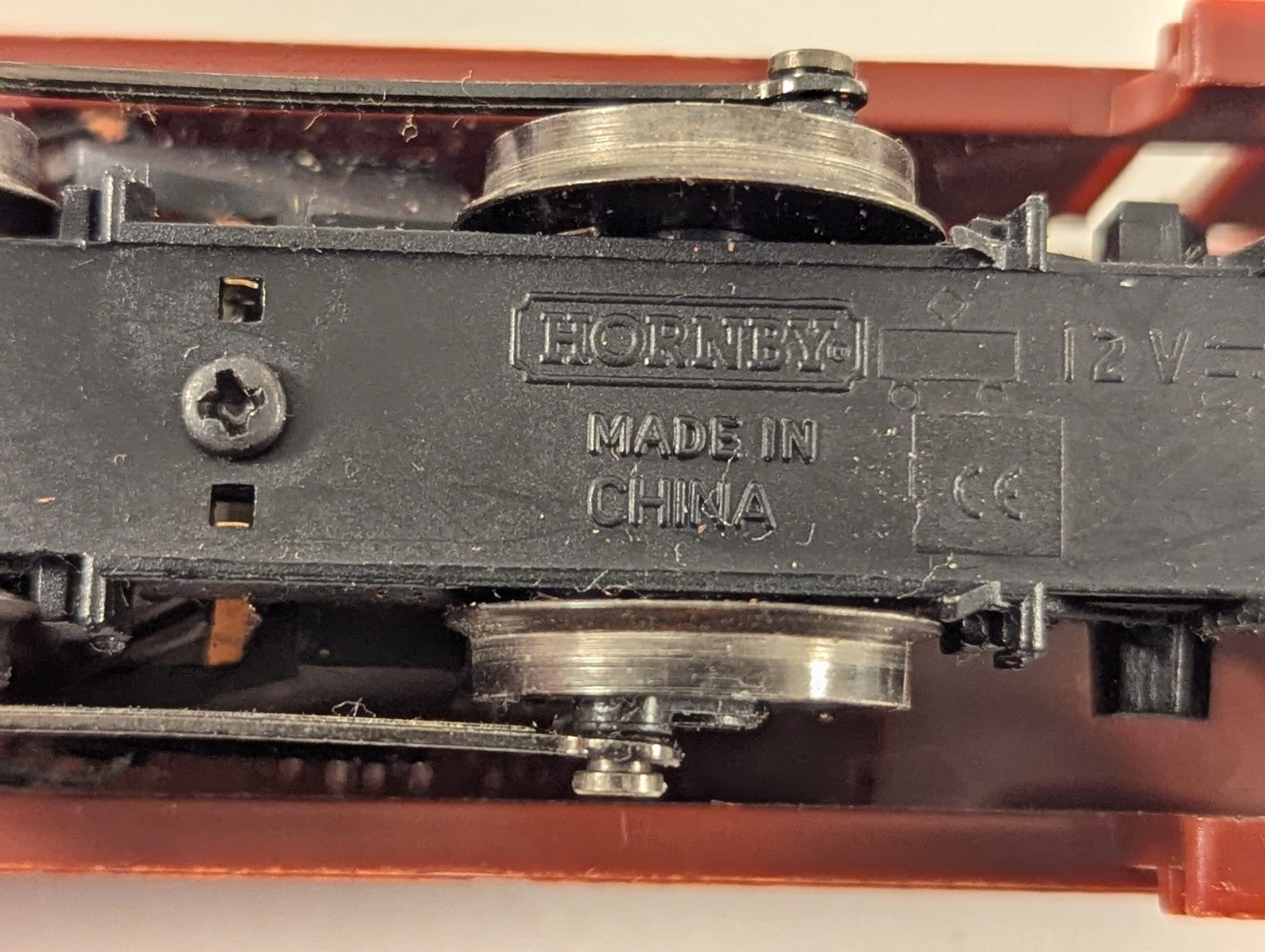 Hornby R1031 LMS 0-4-0 Shunter Steam Locomotive OO Gauge