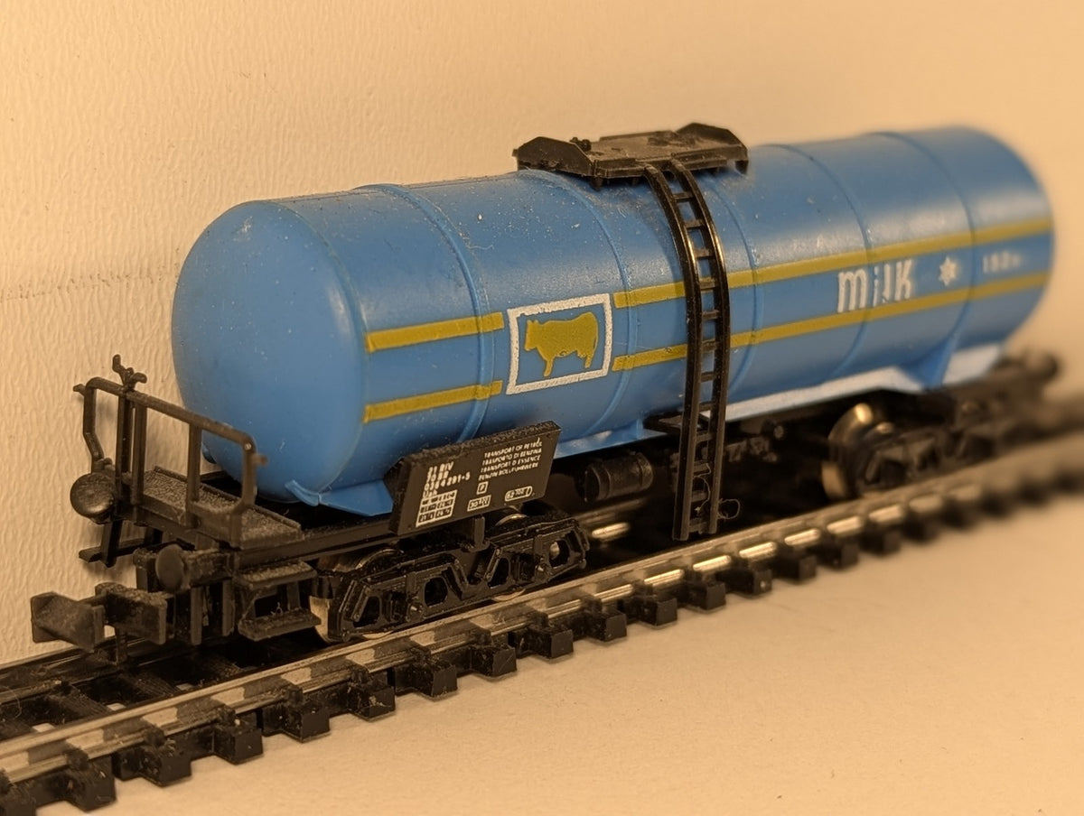 Lima N Gauge Milk Bogie Tank Wagon 152 D Milk Tank Wagon Blue Milk