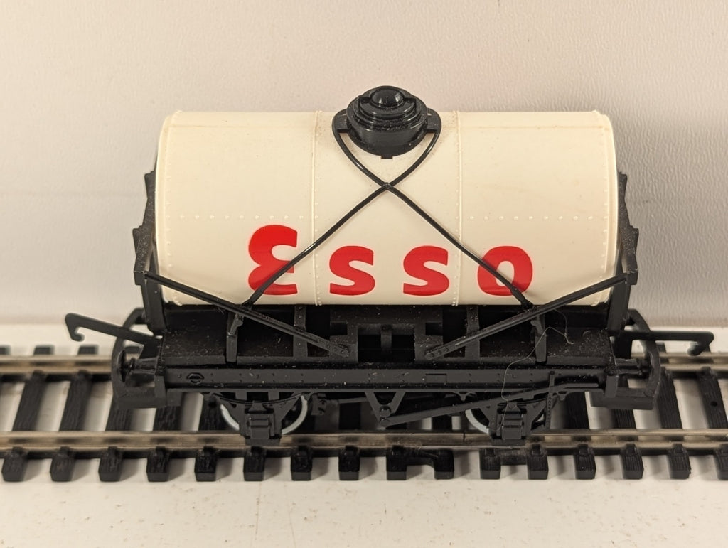 Hornby OO Gauge Esso Tank Wagon Goods Wagon