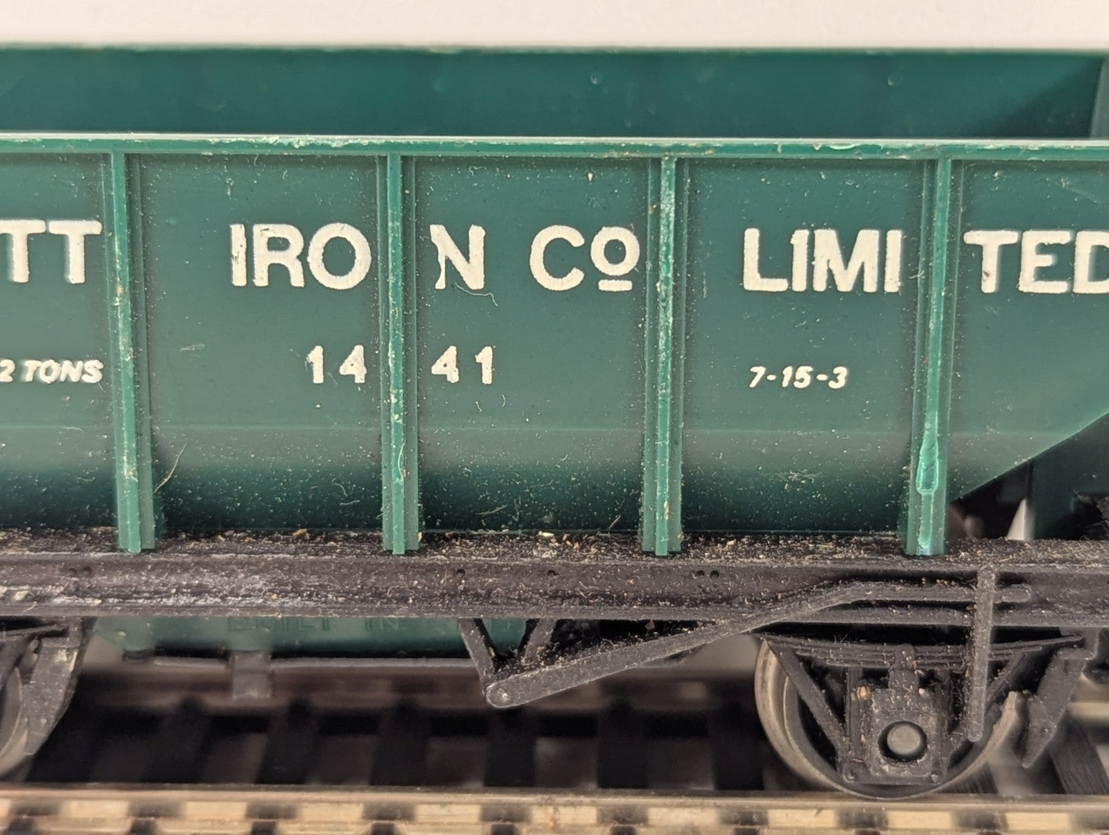Tri-ang OO Gauge 12 Ton Operating Hopper Wagon Consett Goods Wagon