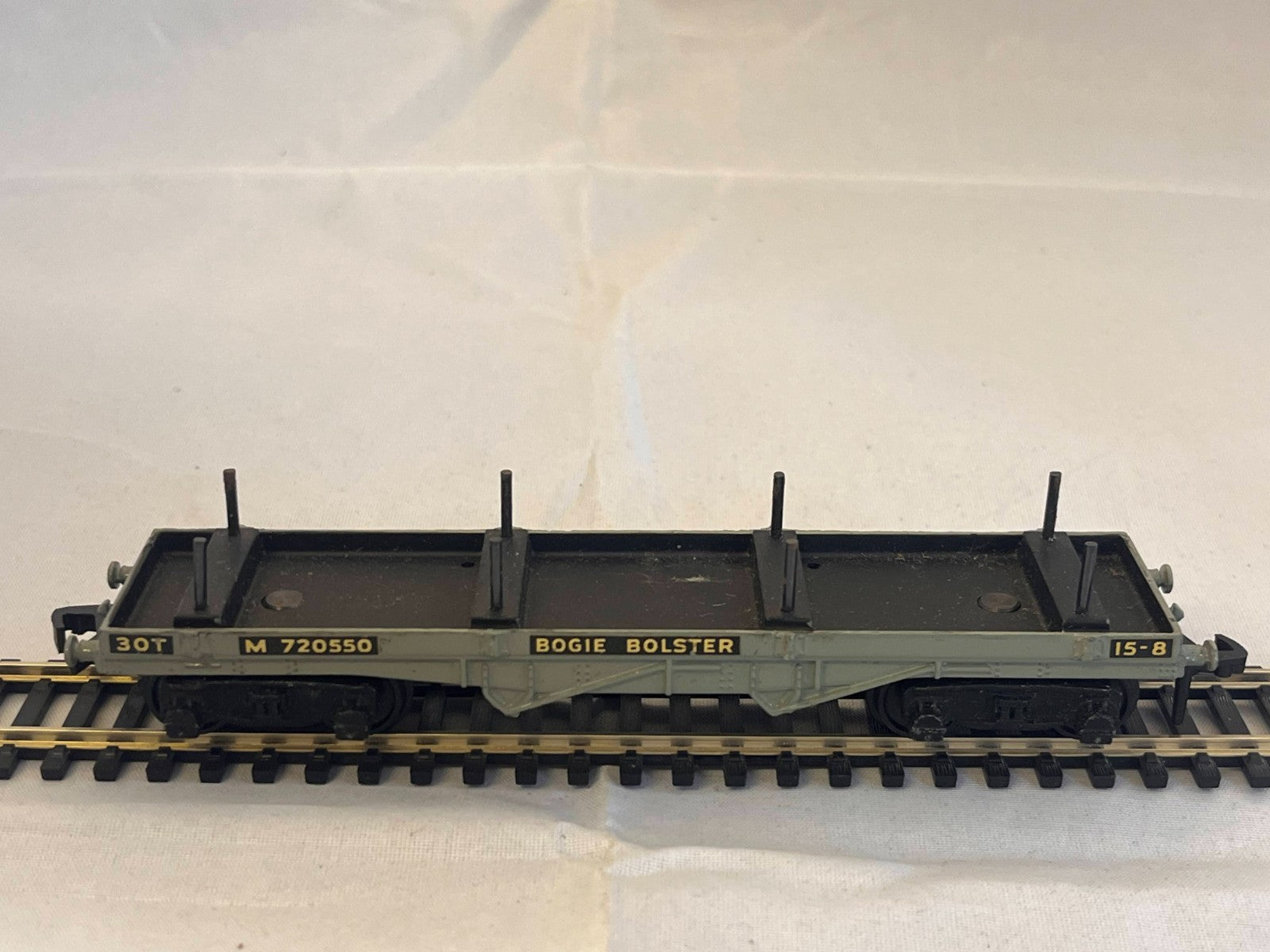 Hornby Dublo 32051 OO Gauge Grey 30 Ton Bogie Bolster Wagon Boxed