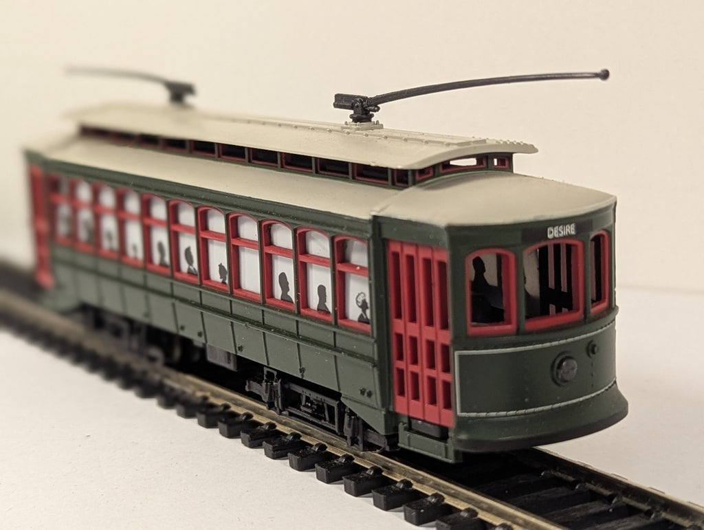 Bachmann K120105 OO Gauge New Orleans “Desire” Brill Trolley with Lights