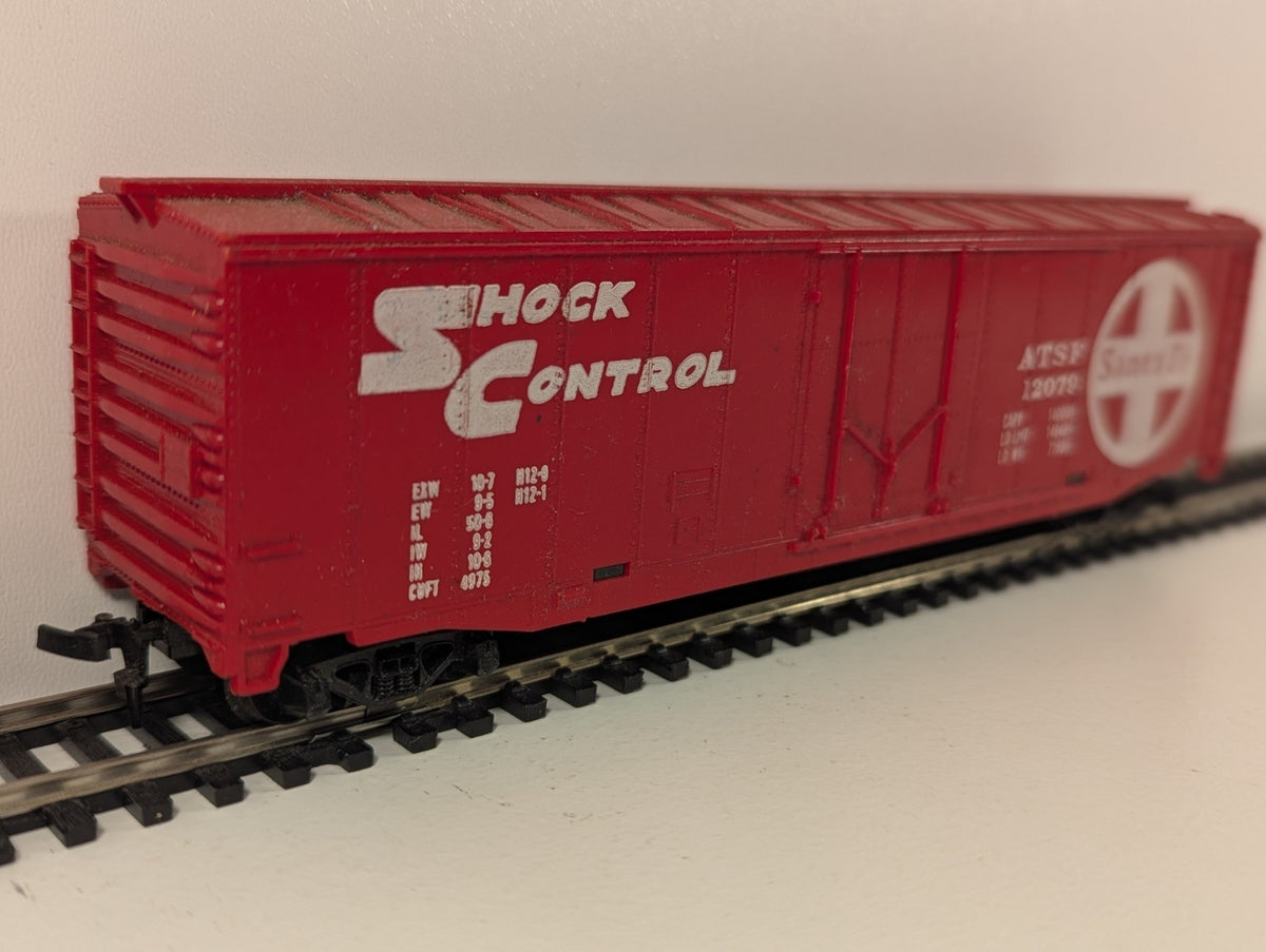 Tyco HO Scale Santa Fe ATSF 12079 “Shock Control” Box Car
