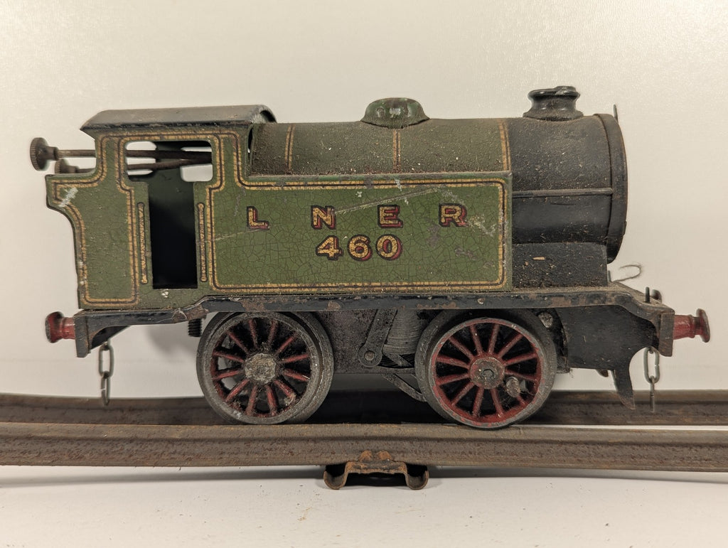 Hornby O Gauge No. 101 Tank Locomotive 460 LNER Green