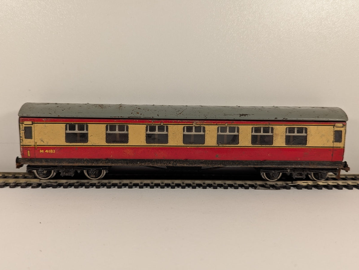 Hornby Dublo OO Gauge BR Corridor Coach Passenger Coach M 4183