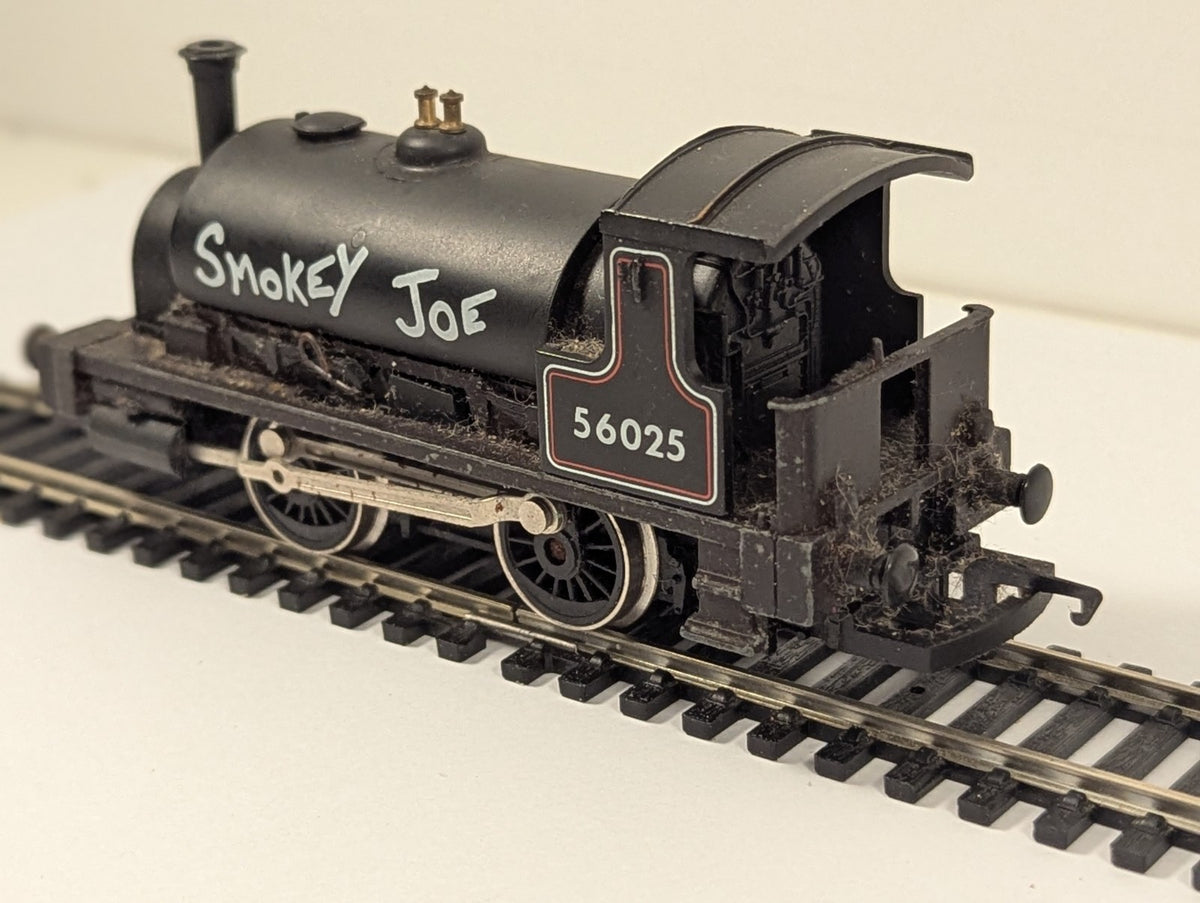 Hornby OO Gauge Smokey Joe 0-4-0ST Tank Locomotive