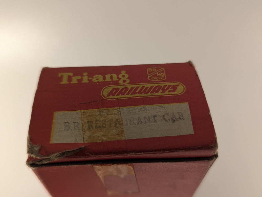 Tri-ang OO Gauge BR Restaurant Car Passenger Coach M2001 BR Crimson and Cream