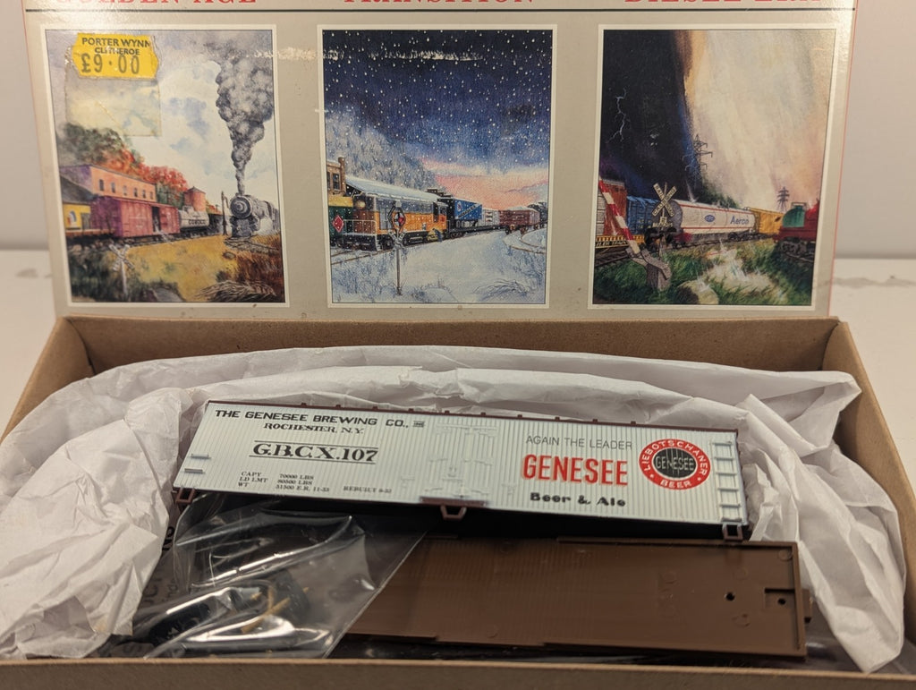 Walthers HO Genesee Brewing Wood Reefer Wagon