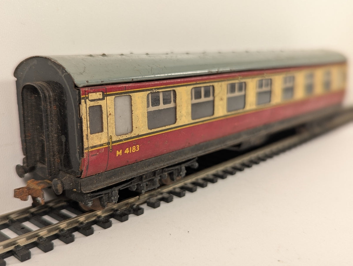 Hornby Dublo OO Gauge BR Crimson and Cream Corridor Coach Passenger Coach M4183