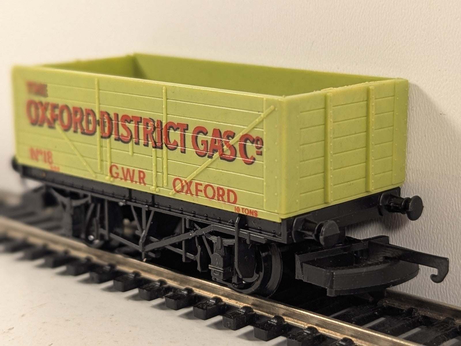 Lima OO Gauge Oxford District Gas Co No 18 5-Plank Wagon