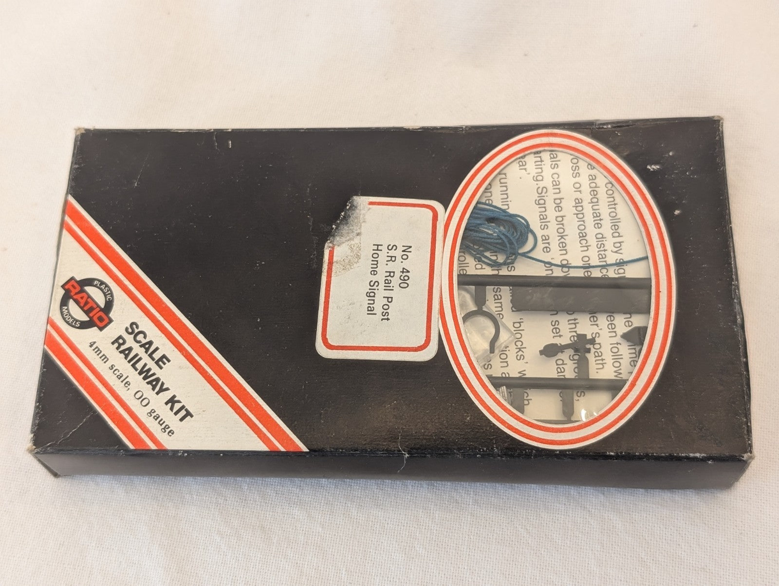 Ratio 490 OO Gauge S.R. Rail Post Home Signal Kit