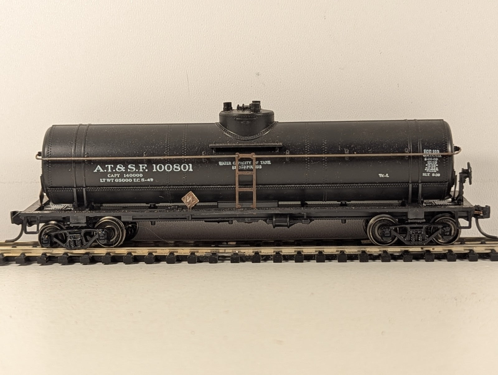 Athearn HO Gauge Single Dome Tank Car Tank wagon 100801