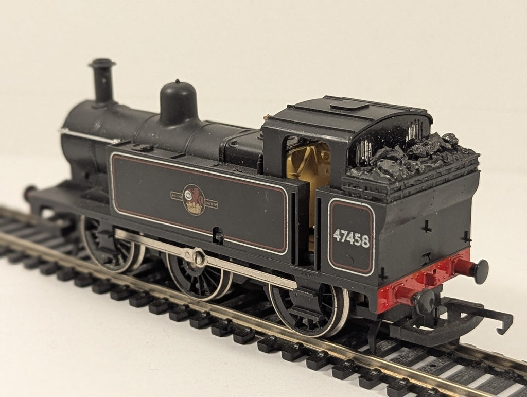 Hornby OO Gauge LMS Class 3F Jinty 0-6-0T Steam Locomotive 47458 BR Black R052