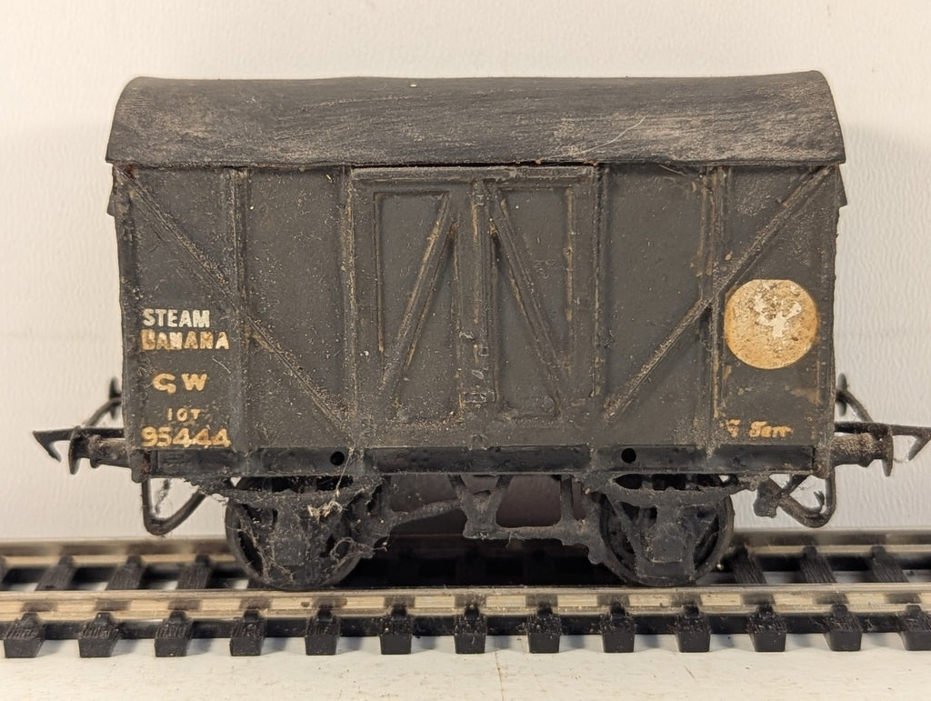 Kit Built OO Gauge GWR 10t Steam Banana Van Goods Wagon 95444 GWR Grey