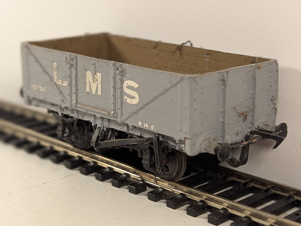 Kitbuilt LMS 5-Plank Open Wagon Goods Wagon 157511 LMS Grey