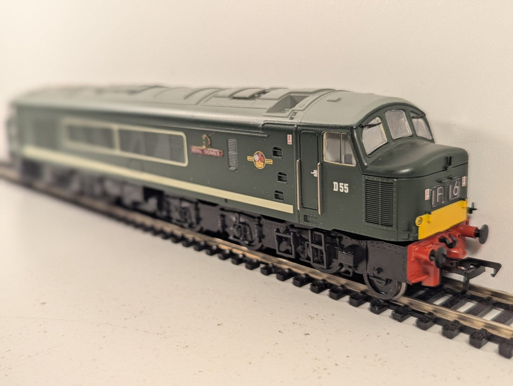 Bachmann Branchline 32-678DS Class 45 Diesel D55 'Royal Signals'  With DCC Sound