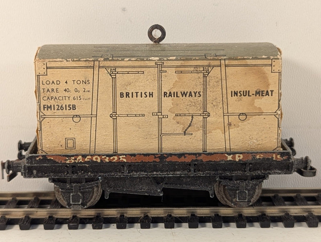 HornbyDublo 4648 Low-Sided Wagon with Detachable "Insul-Meat" Container OO Gauge