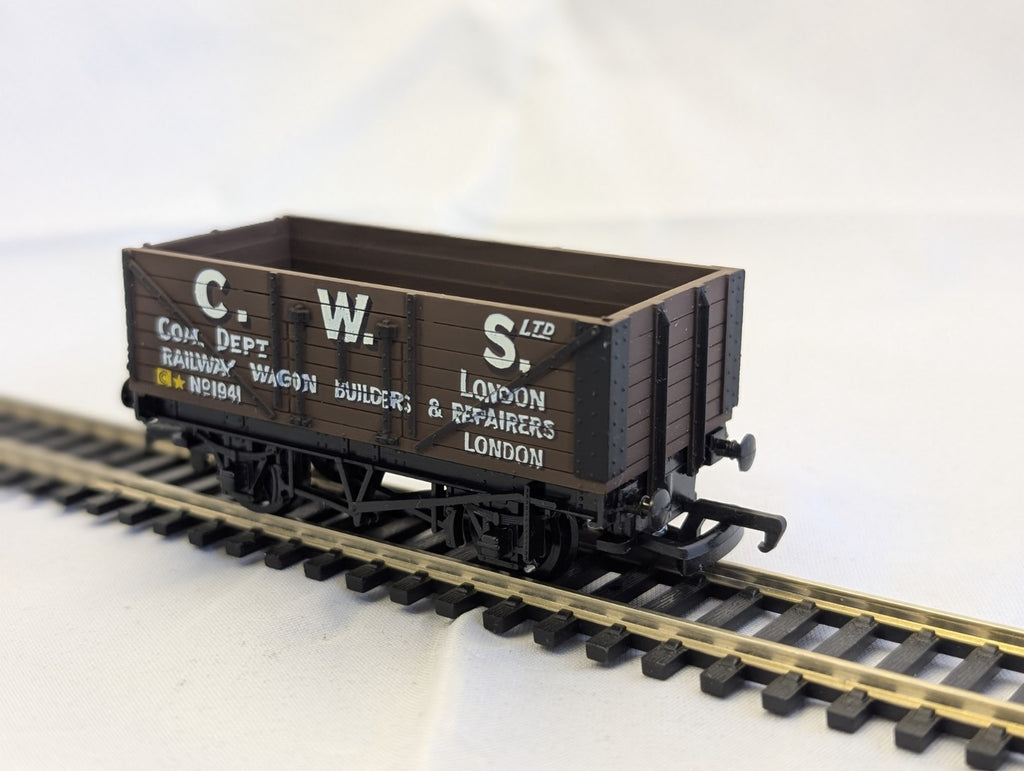Mainline Railways 37-129 7 Plank Wagon C.W.S.