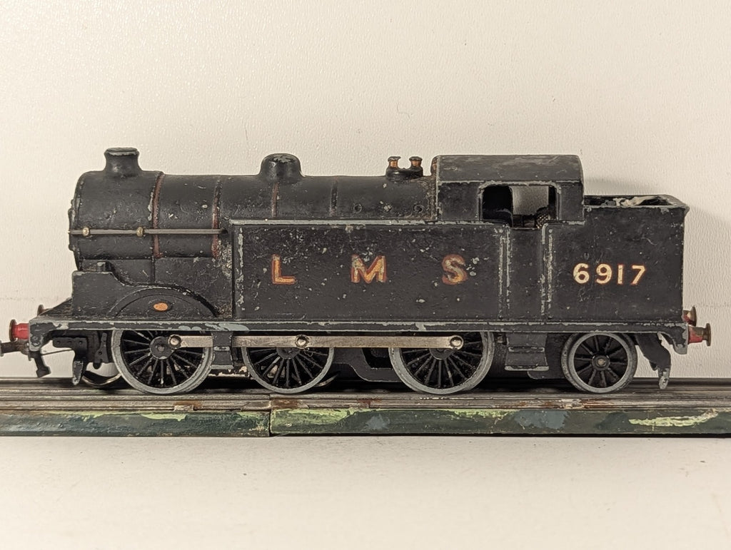 Hornby Dublo OO Gauge LMS Class N2 0-6-2T Locomotive 6917 LMS Black EDL7