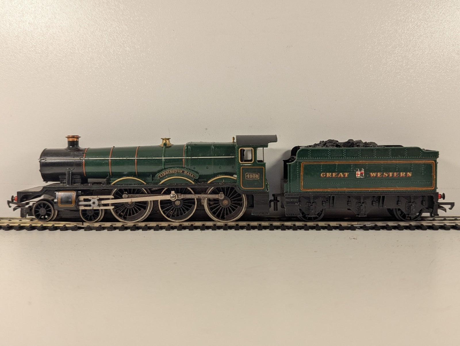 Hornby OO Gauge GWR Hall Class 'Liddington Hall' Steam Locomotive - Spares