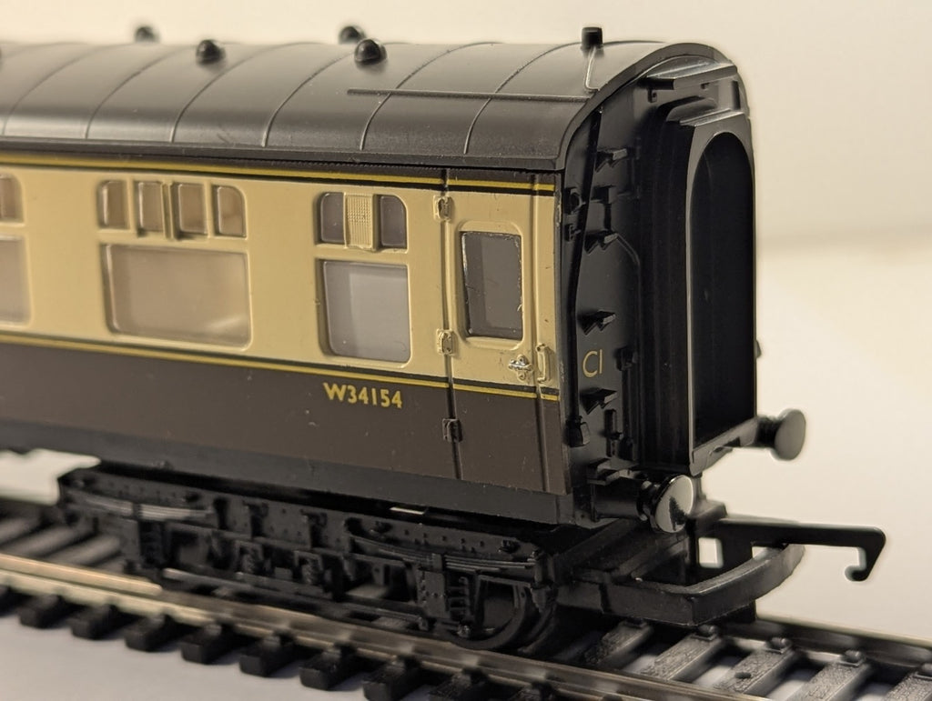 Hornby R4050 OO Gauge BR Western Region Mk1 Brake Coach W34154 Chocolate & Cream