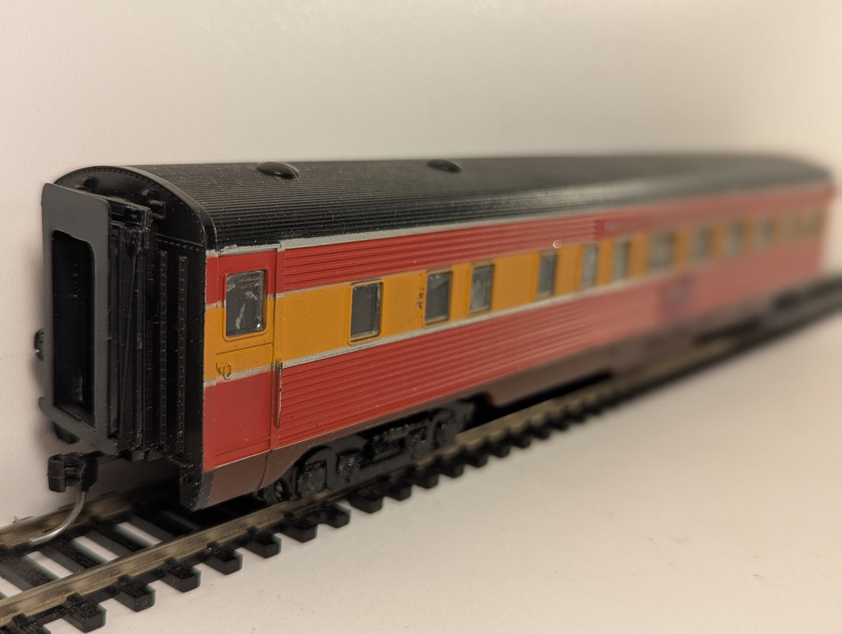 Athearn HO Scale Streamlined Observation Car Passenger Coach SP-2954