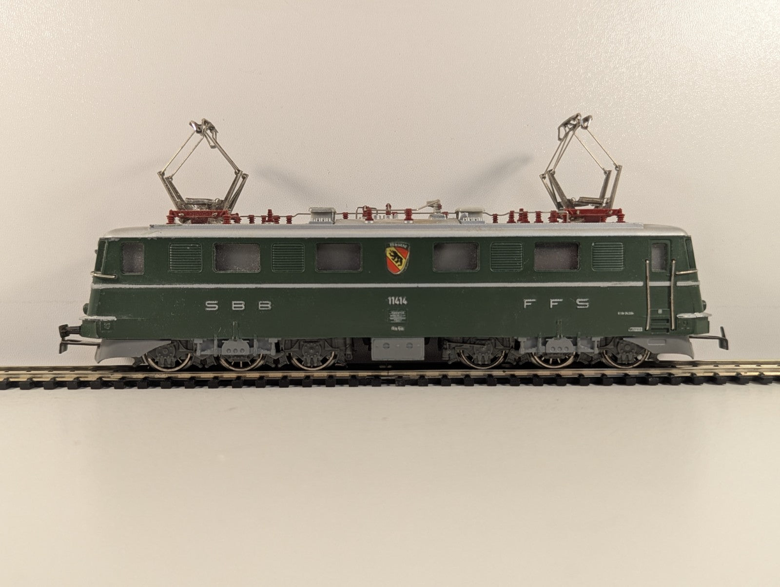 Märklin 3050 H0 Gauge SBB Re 4/4 Electric Locomotive Green - Boxed