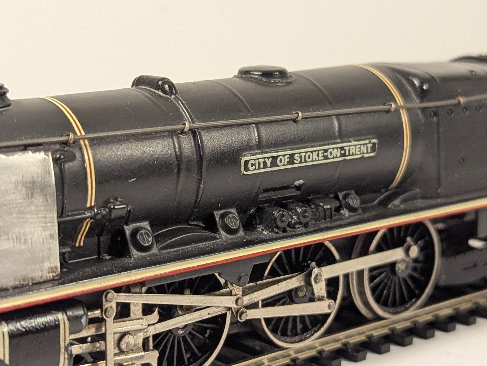 Wrenn OO Gauge Coronation Class 'City of Stoke-on-Trent' Locomotive