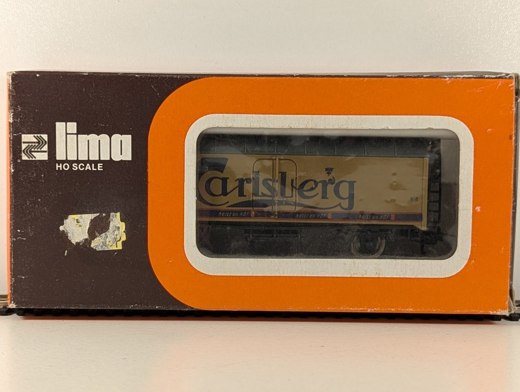 Lima 3109 HO Gauge Carlsberg Refrigerated Beer Wagon - Boxed