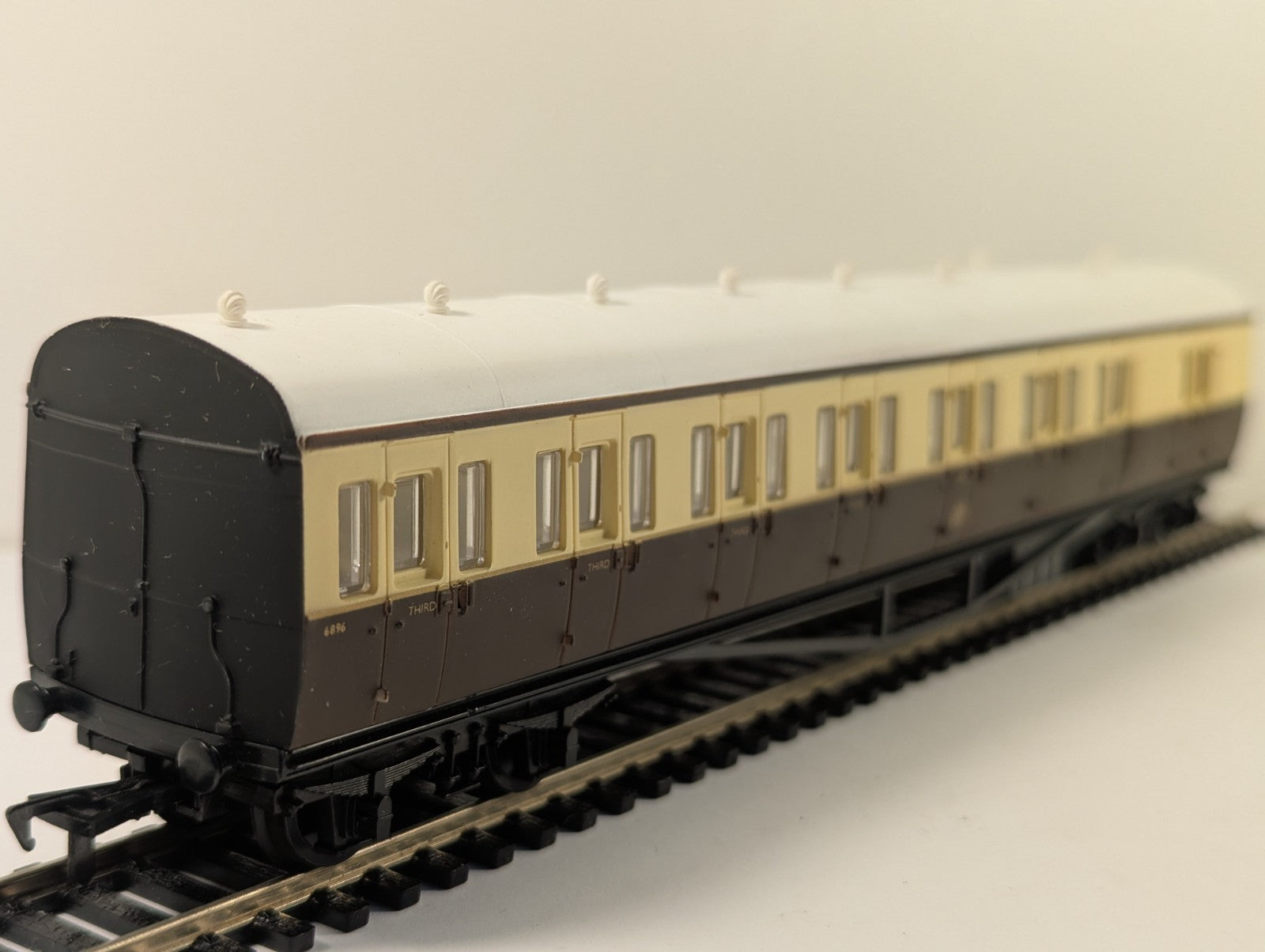 Airfix OO Gauge GWR Suburban B Set Coach Boxed