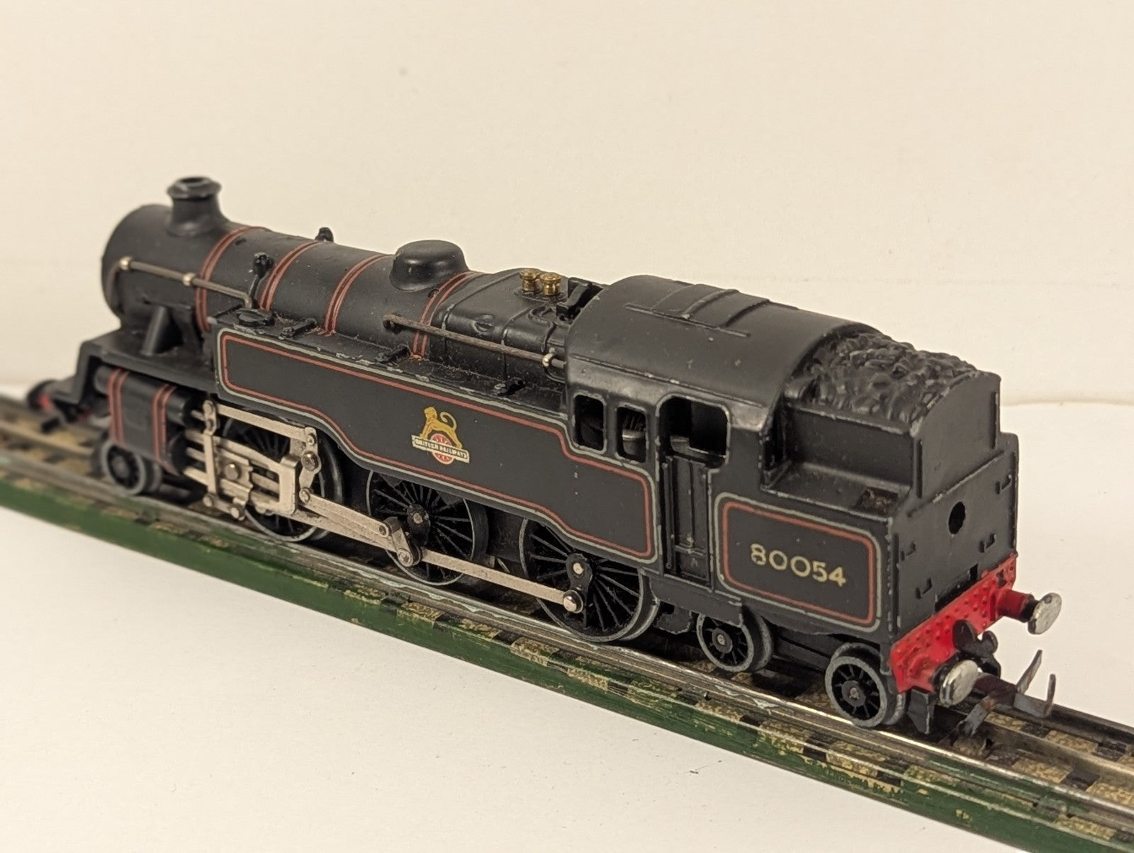 Hornby Dublo 3-Rail EDL18 BR Standard Class 4MT 2-6-4T 80054