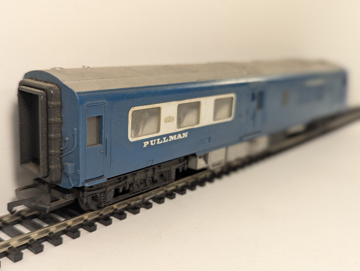 Tri-ang OO Gauge Blue Pullman Dummy Power Car BR Nanking Blue