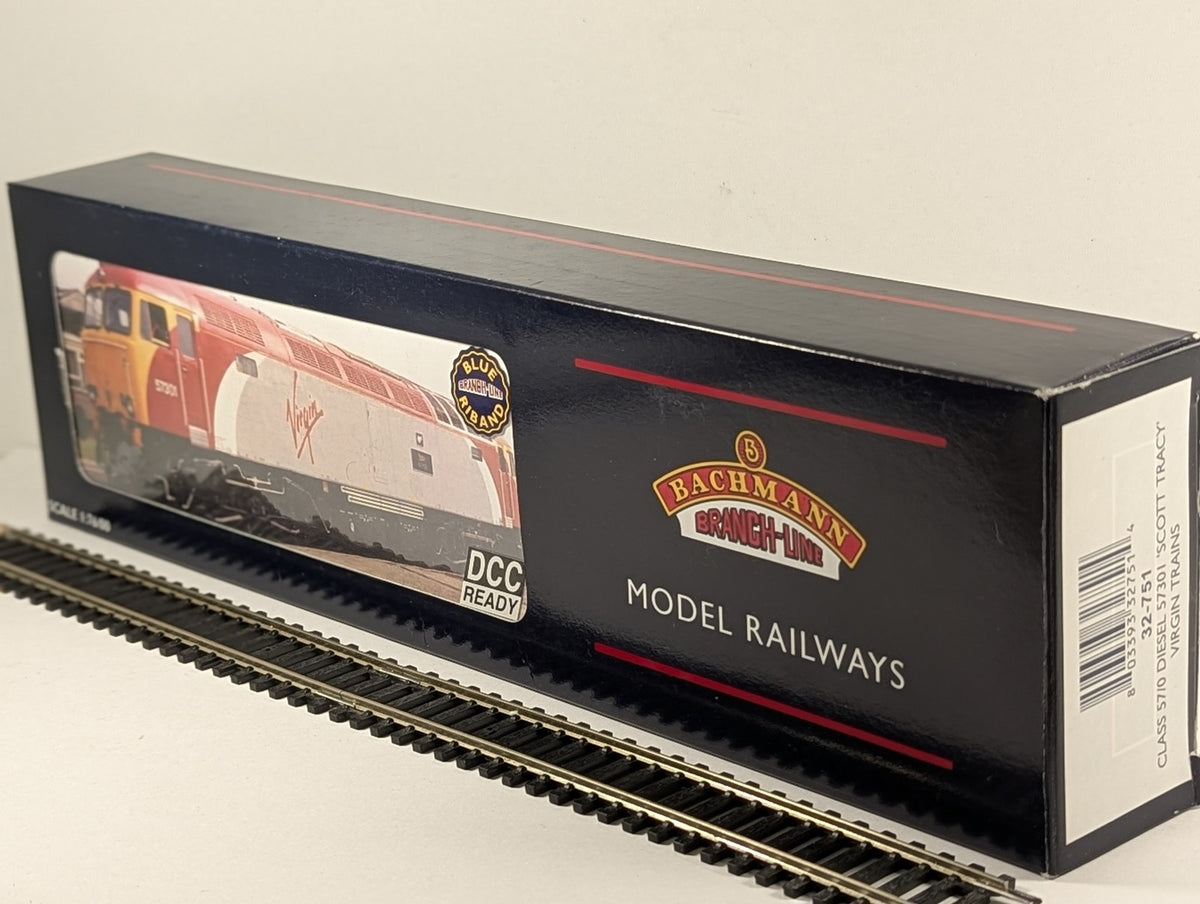 Bachmann OO Gauge Class 57/0 57301 'Scott Tracy' Diesel Locomotive Virgin Trains