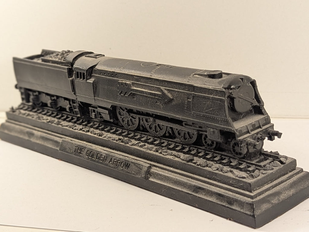 Classique Coal Model Locomotive of the "Golden Arrow