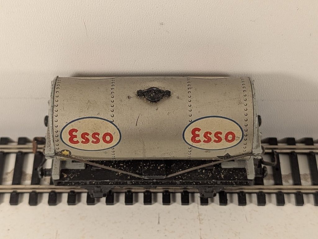Hornby Dublo OO Gauge Esso Petrol Tank Wagon Goods Wagon Esso Silver