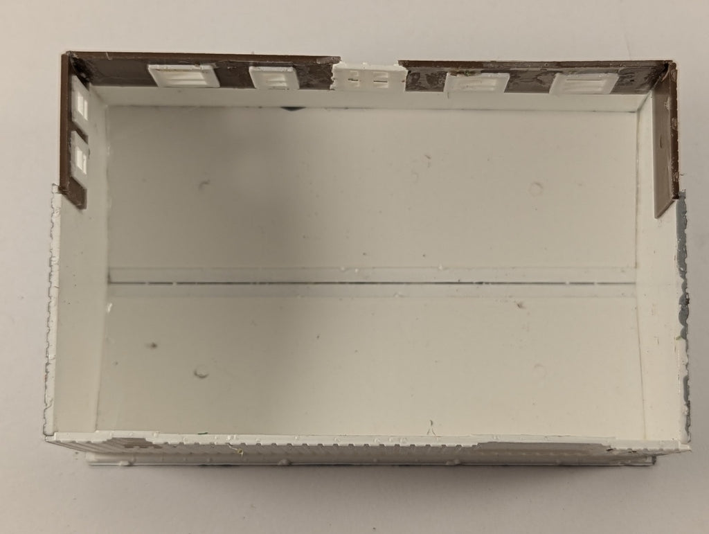 N Gauge Industrial Workshop / Office Building Grey, Brown and White